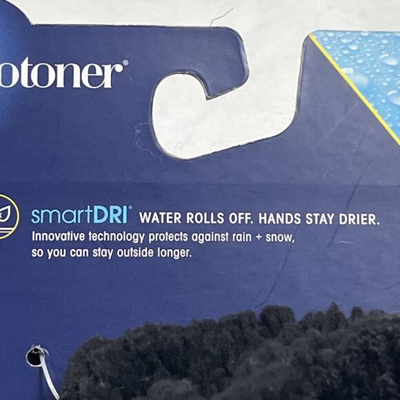 Isotoner Women's SmartDri Textured Knit Glove Sherpasoft Spill Black One Size - Picture 3 of 4